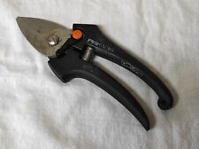 Outil main fiskars d'occasion  Chambon-sur-Voueize
