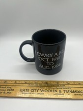 Usado, Caneca de café Lowry Air Force Base vintage fechamento 1994 B-52 Stratofortress legal! comprar usado  Enviando para Brazil