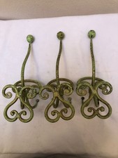Ganci appendiabiti parete usato  Parma