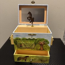 box jewelry horse music for sale box jewelry horse music for sale Huntingdon Valley