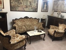 Divano antico con usato Divano antico con usato  Squinzano