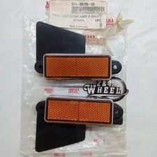 Par de Refletores Yamaha RX115 RXS RX S 5T4-H5110-V0 5T4-H5120-V0 NOVO NA CAIXA Genuíno comprar usado Par de Refletores Yamaha RX115 RXS RX S 5T4-H5110-V0 5T4-H5120-V0 NOVO NA CAIXA Genuíno comprar usado  Enviando para Brazil