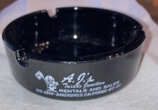 Cinzeiro Vintage AJs Aluguel e Vendas Smoking JCT, Preto Amythest Glass 3-1/2" comprar usado  Enviando para Brazil
