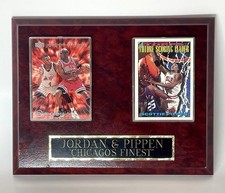 Placa de tributo vintage Michael Jordan Scottie Pippen Chicago Bulls cartão Topps 93 comprar usado Placa de tributo vintage Michael Jordan Scottie Pippen Chicago Bulls cartão Topps 93 comprar usado  Enviando para Brazil