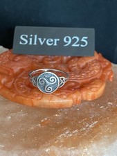 Solid silver triskel d'occasion  Expédié en Belgium