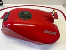 Ducati carbon fuel d'occasion  Expédié en Belgium