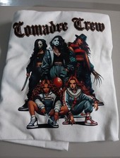 Camisetas feitas sob medida médias. "Comadre Crew- Filme de terror" comprar usado  Enviando para Brazil