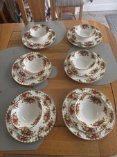 royal albert old country roses dinner set for sale  CHATHAM
