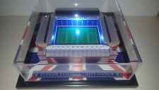 MODELO DE ESTÁDIO RANGERS IBROX COM LUZES DE TRABALHO E CAPA PERSPEX comprar usado MODELO DE ESTÁDIO RANGERS IBROX COM LUZES DE TRABALHO E CAPA PERSPEX comprar usado  Enviando para Brazil