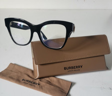 Burberry paire lunettes d'occasion  Saint-Alban-Leysse