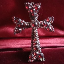 Magnifique pendentif croix d'occasion  Valbonne