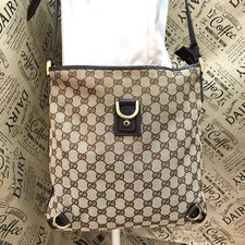 Gucci abby shoulder d'occasion  Expédié en Belgium