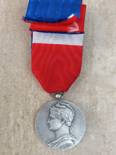 Ancienne médaille honneur d'occasion  Le Val