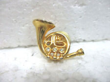 Boutonnière pin cor d'occasion  Gémenos