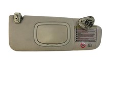 Parasole aletta lato usato Parasole aletta lato usato  Italia