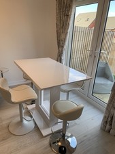 White gloss breakfast for sale  WIGAN