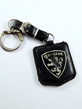 Usado, Keyring - Peugeot 1960s Garage Leather Original Vintage - 104 204 304 404 comprar usado Usado, Keyring - Peugeot 1960s Garage Leather Original Vintage - 104 204 304 404 comprar usado  Enviando para Brazil