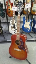 Guitare électrique acoustique d'occasion  Expédié en France