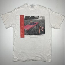 Rara Camiseta Masculina Rihanna Loud US Tour 2011 Grande Apenas Menina no Mundo comprar usado  Enviando para Brazil