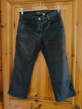 Pantaloni jeans neri usato  Tricase