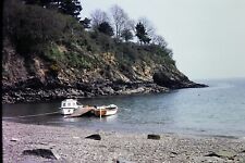 Unidentified beach boats usato  Spedire a Italy