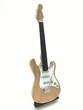 Usado, Guitarra Stratocaster Padrão Fender em miniatura - Madeira Natural (ornamental)  comprar usado  Enviando para Brazil