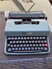 Macchina scrivere olivetti usato  Quartu Sant Elena