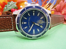 Polo Assc. dos EUA Relógio masculino mostrador azul Use ou revenda nova bateria Lote D16 comprar usado Polo Assc. dos EUA Relógio masculino mostrador azul Use ou revenda nova bateria Lote D16 comprar usado  Enviando para Brazil