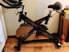 Spin bike cyclette usato  Macerata