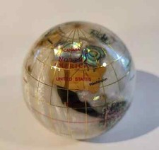 Paperweight earth globe d'occasion  Expédié en Belgium