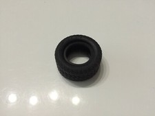 Pneu noir 30822990 d'occasion Pneu noir 30822990 d'occasion  Vendin-le-Vieil