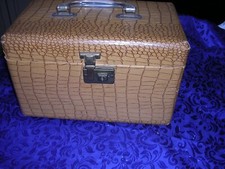 Vintage overnight travel for sale  Fraser