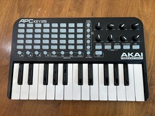 Akai apc key d'occasion  Expédié en Belgium