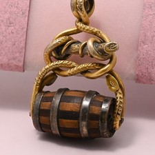 Pingente de amuleto antigo vitoriano barril de madeira folheado a ouro ônix giratório relógio fob comprar usado  Enviando para Brazil