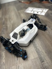 Team associated rc8b4 d'occasion  Expédié en Belgium