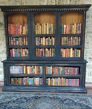 OOAK BLACK "ANTIQUE" DISTRESSED LIBRARY BOOKSHELF WITH BOOKS comprar usado  Enviando para Brazil