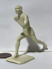 Boneco de plástico creme Olympic Runner Marx Sports miniatura atleta loja de centavos brinquedo comprar usado  Enviando para Brazil