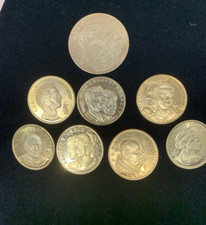 N.8 medaglie commemorative usato  Montebelluna