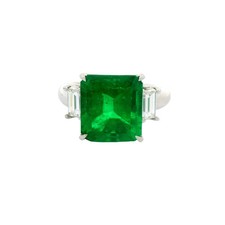 Superb 4.80 carat for sale  Beverly Hills