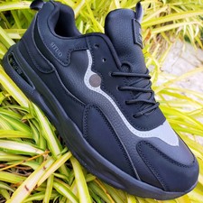 Scarpe uomo ginnastica usato  Caivano