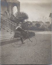 Espana, Barcelona, Niño en Triciclo vintage silver print Tirage argentique d'é comprar usado  Enviando para Brazil