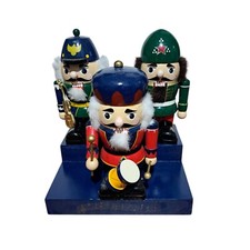 4 nutcrackers for sale 4 nutcrackers for sale Robertsdale