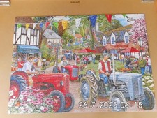 Hop 1000 piece for sale  SOUTHPORT