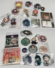 Demon slayer buttons gebraucht kaufen  Stadland-Schwei