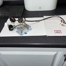 Gtech clm021 electric for sale  PRESCOT