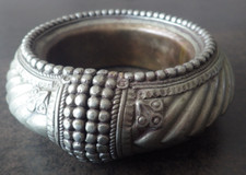 Ancien bracelet ethnique d'occasion  Décines-Charpieu