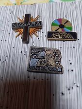 Pins musique chanteur d'occasion  La Tour-d'Aigues