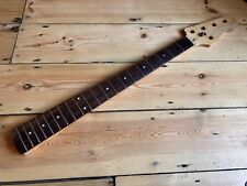 Collo per chitarra usato  Spedire a Italy