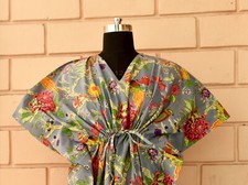 Gris floral pyjama d'occasion  Expédié en France