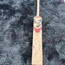 Xtreme cricket bat for sale  THATCHAM